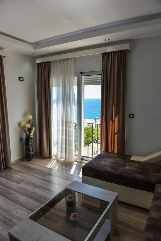 Villa Premier Ulcinj Bagian luar foto